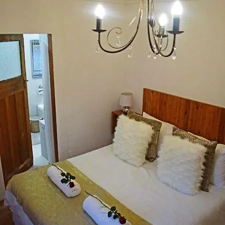 Flowerbox Cottages Mossel Bay Exterior photo