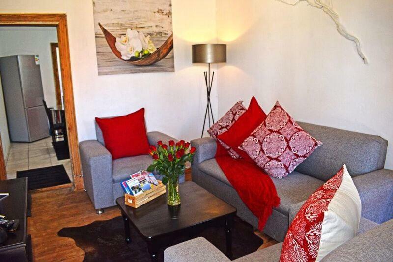 Flowerbox Apartment Mossel Bay